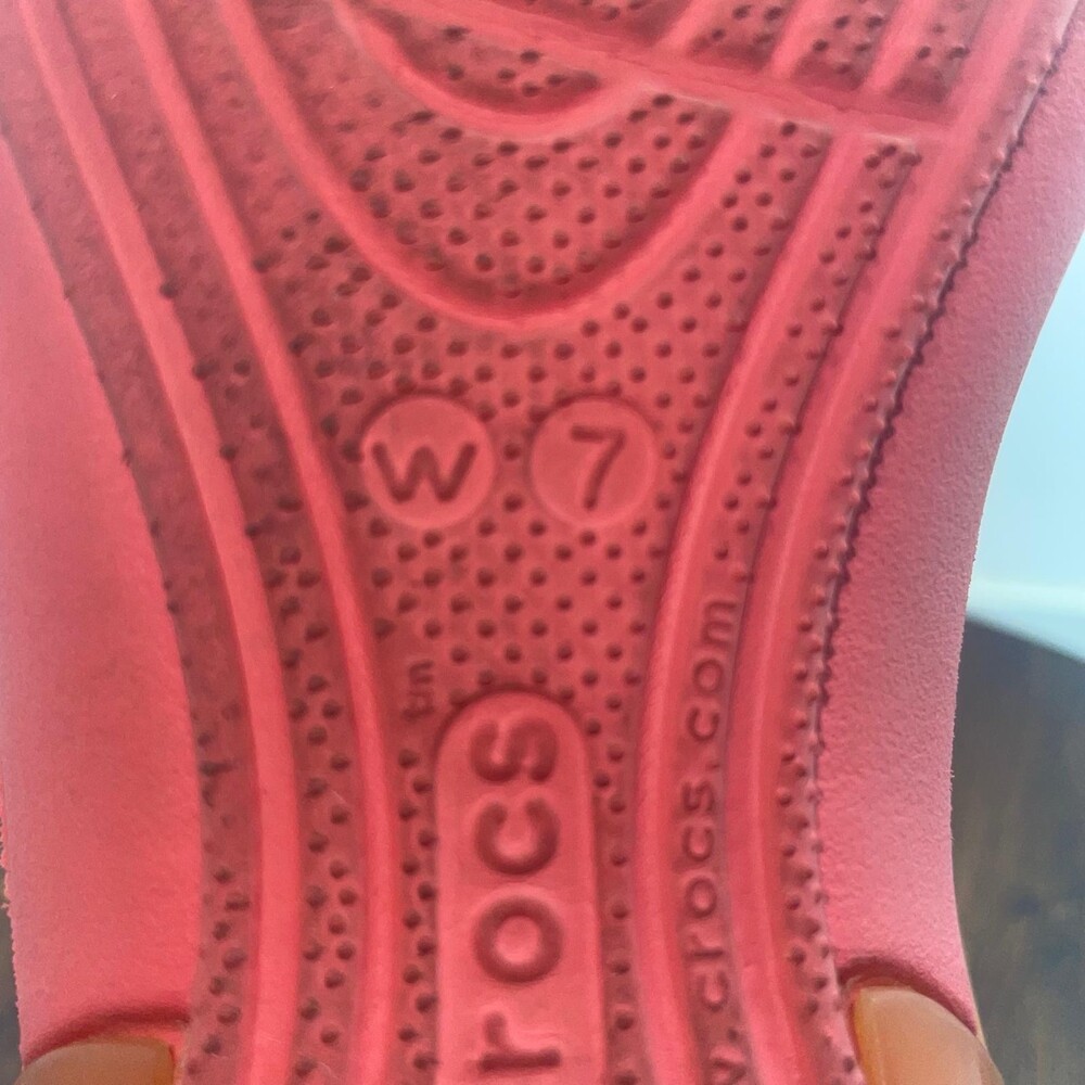 CROCS Sandal Womens Size 7 Isabella T-Strap Thong Iconic Comfort Jelly Pink - Picture 3 of 9